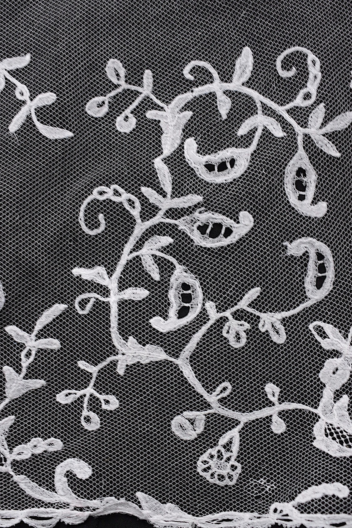 アンティークレース dentelle antique lace 130cm