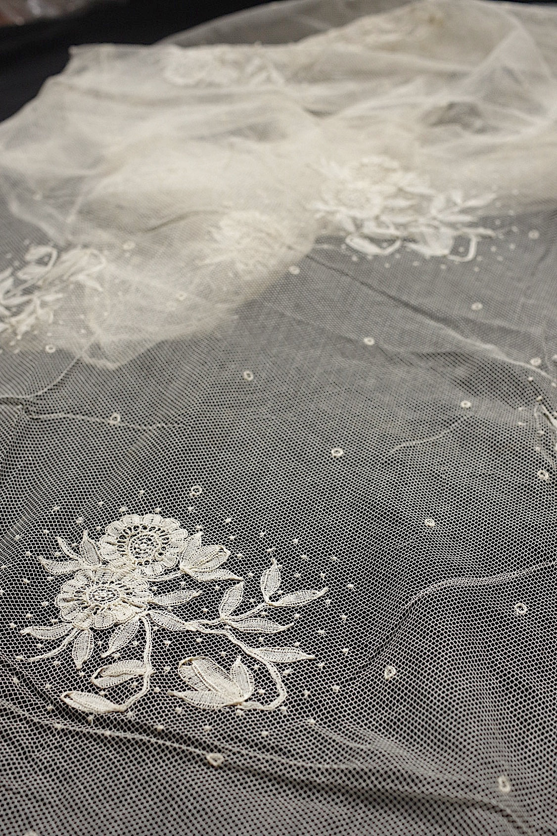 アンティークレース dentelle antique lace チュールハギレ