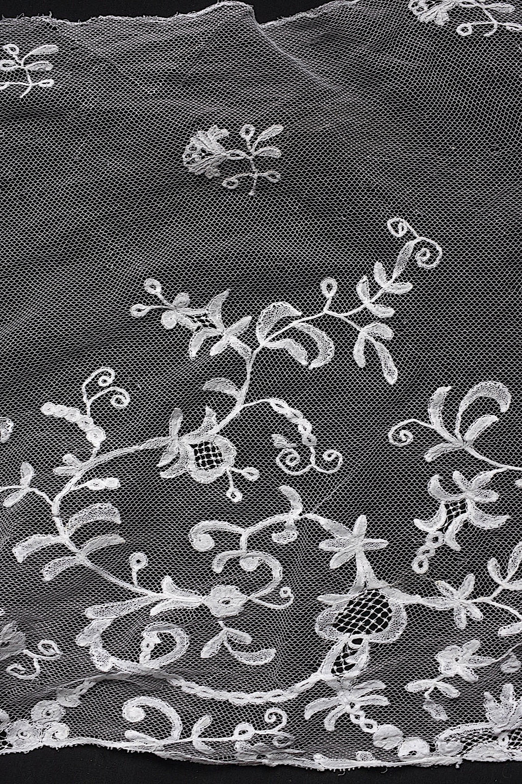 アンティークレース dentelle antique lace　130cm