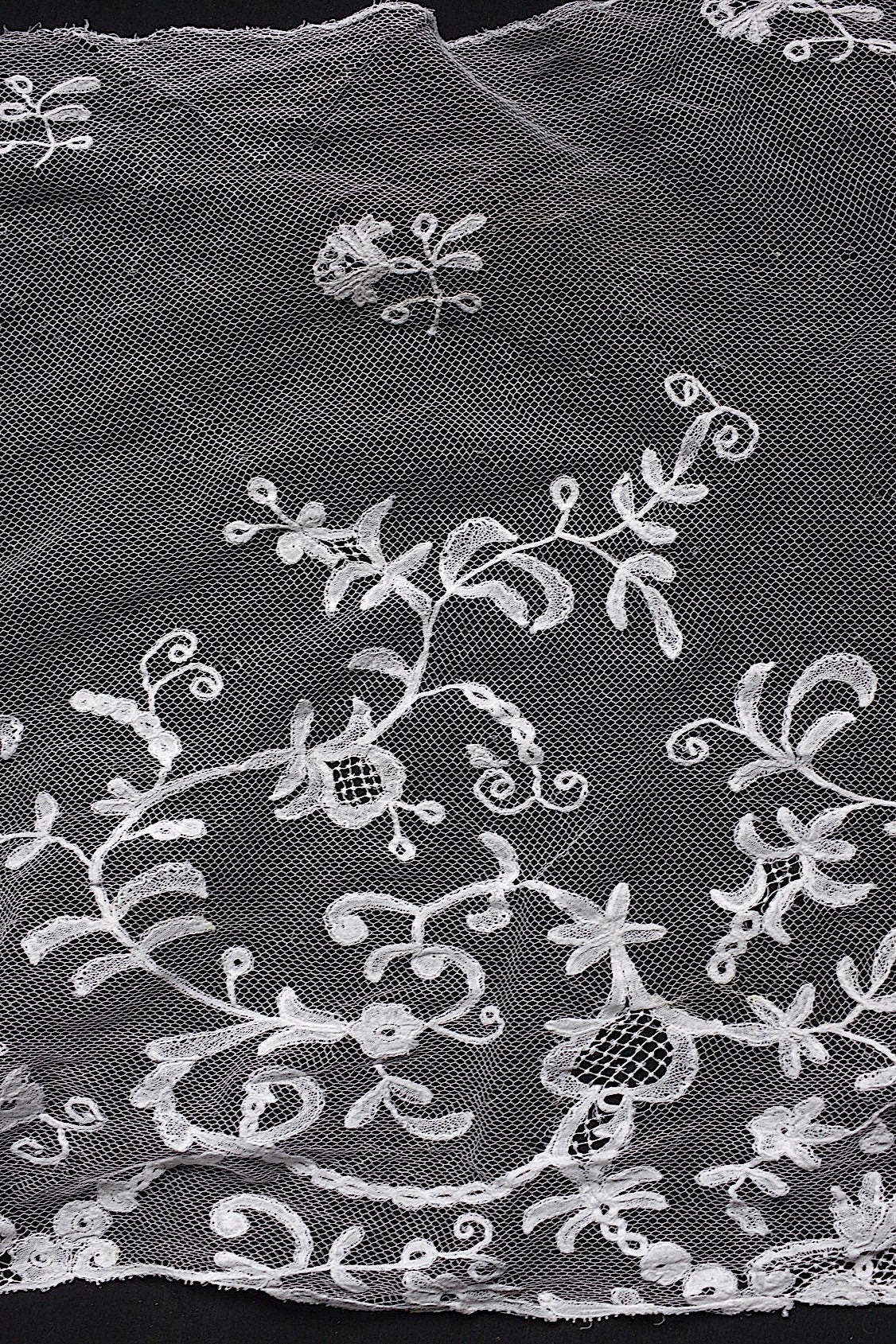 アンティークレース dentelle antique lace　130cm