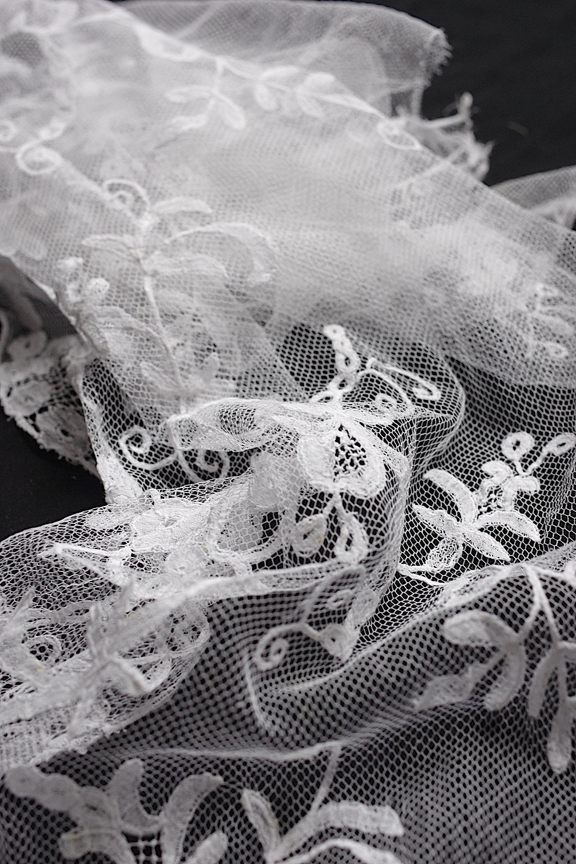 アンティークレース dentelle antique lace　130cm