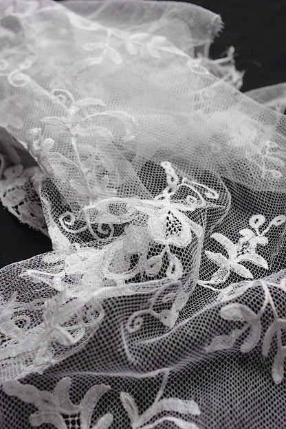 Antique lace dentelle antique lace 130cm