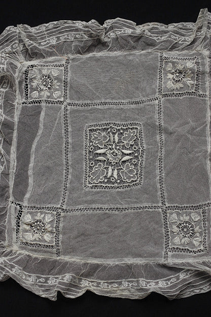 アンティークレース dentelle antique lace　クッションカバー２種