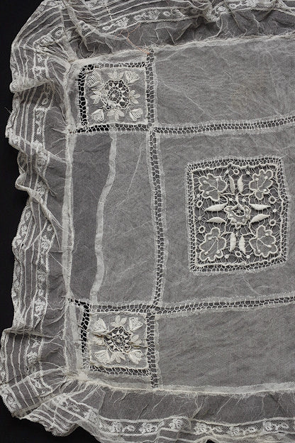 アンティークレース dentelle antique lace　クッションカバー２種