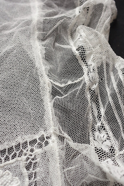 アンティークレース dentelle antique lace　クッションカバー２種