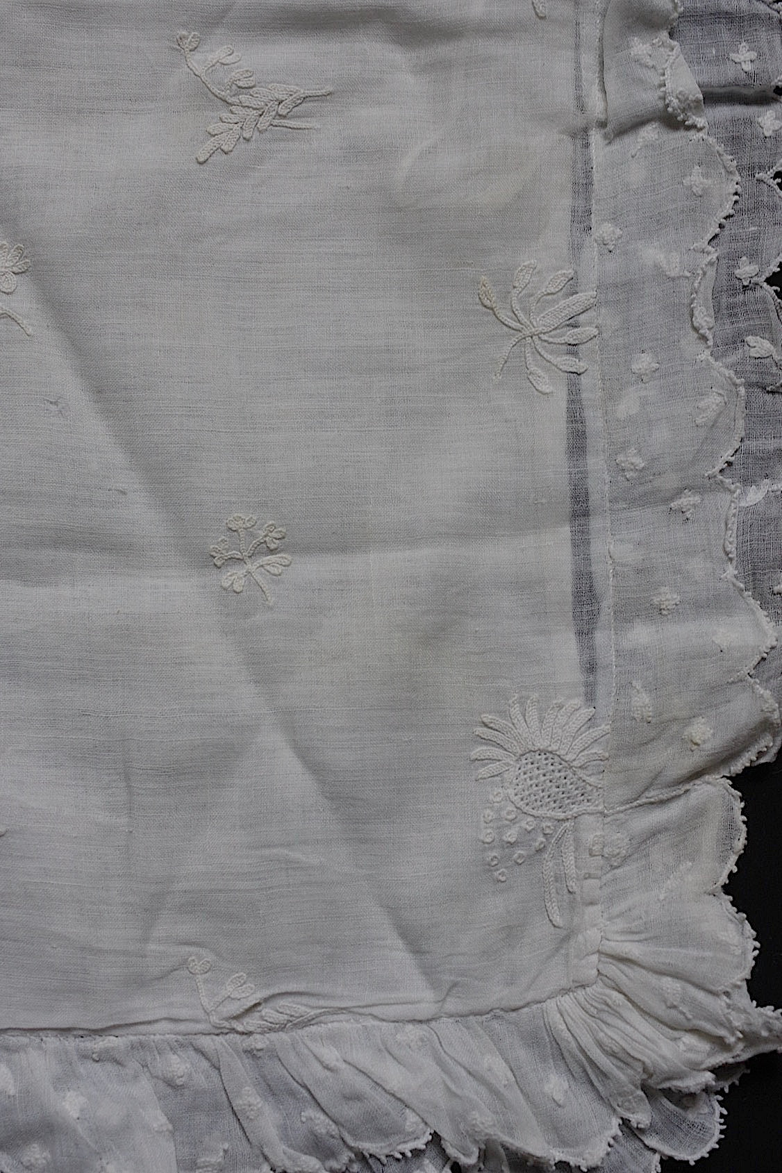 アンティークレース dentelle antique lace　クッションカバー２種