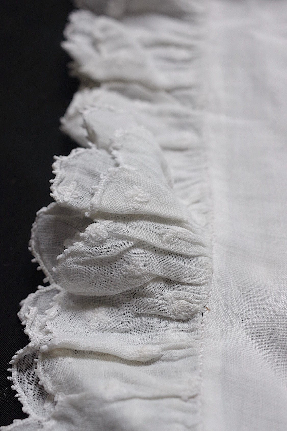 アンティークレース dentelle antique lace　クッションカバー２種