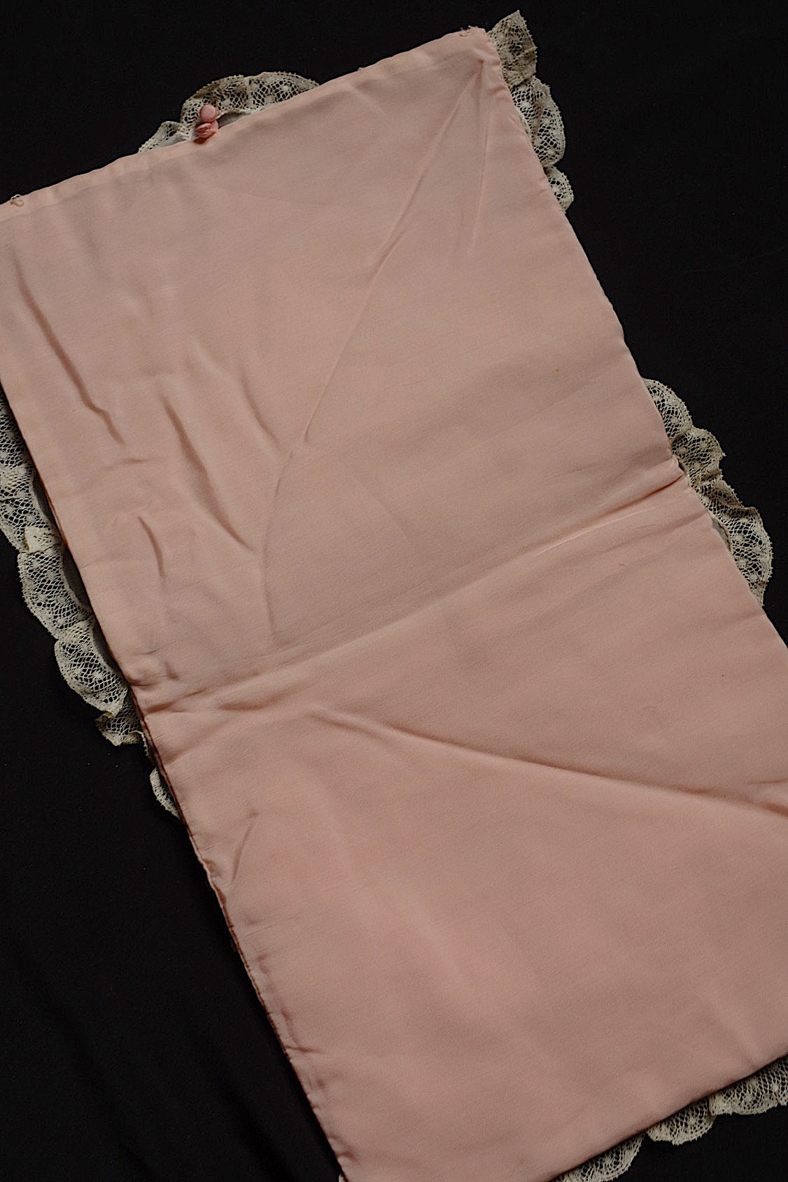 アンティークレース dentelle antique lace　ハンカチクッション
