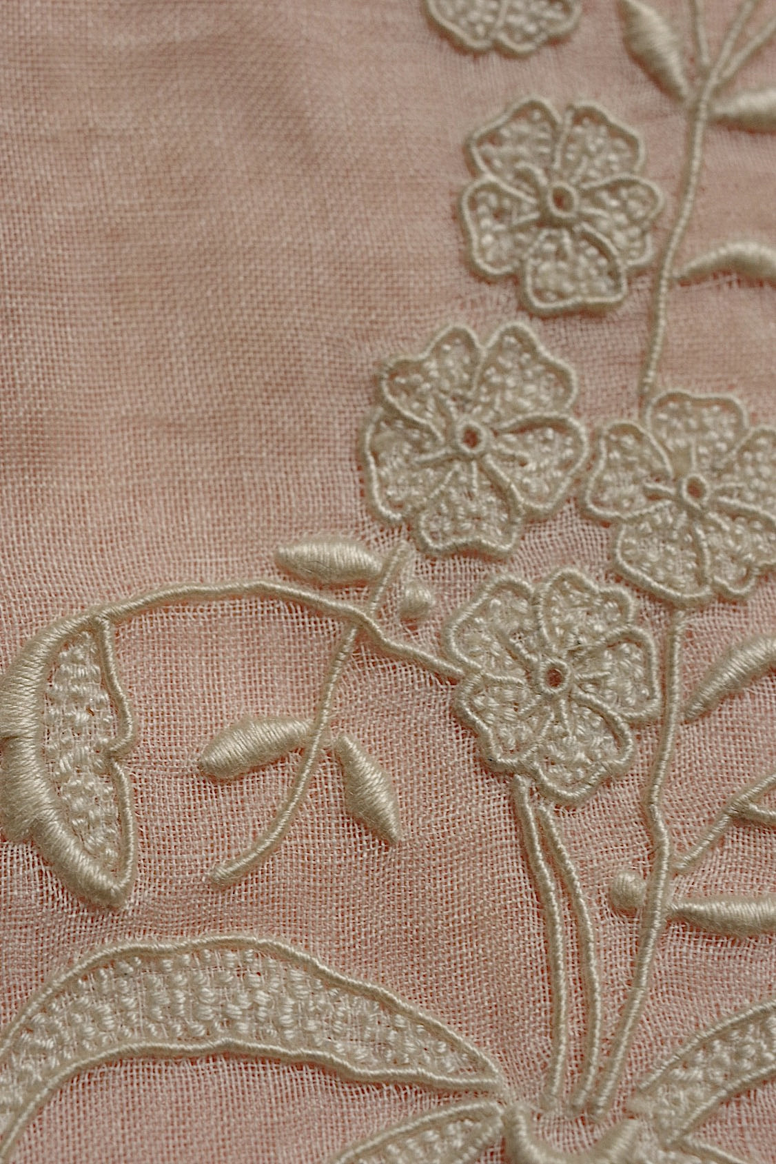 アンティークレース dentelle antique lace　ハンカチクッション