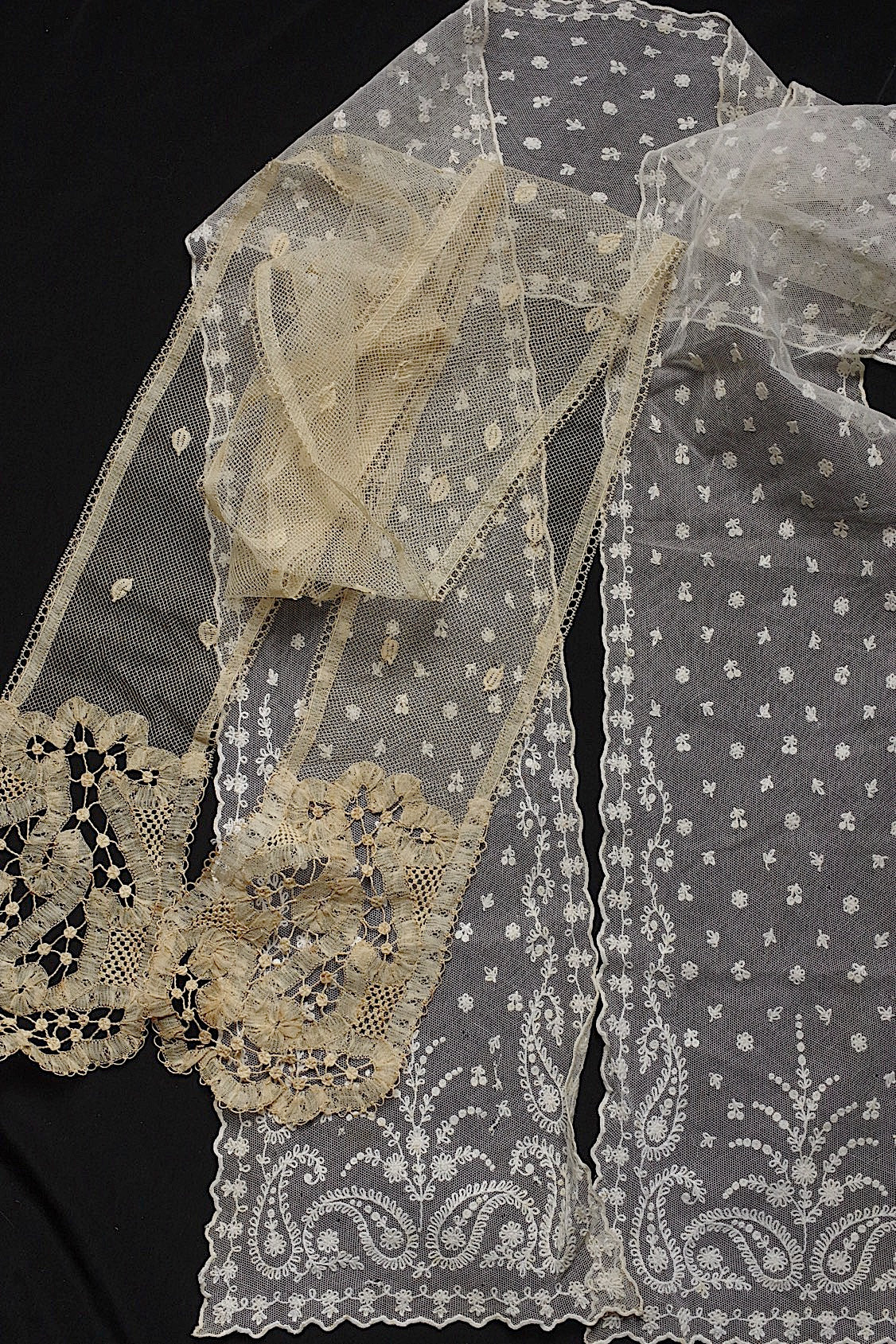 アンティークレース dentelle antique lace　ラペット２種
