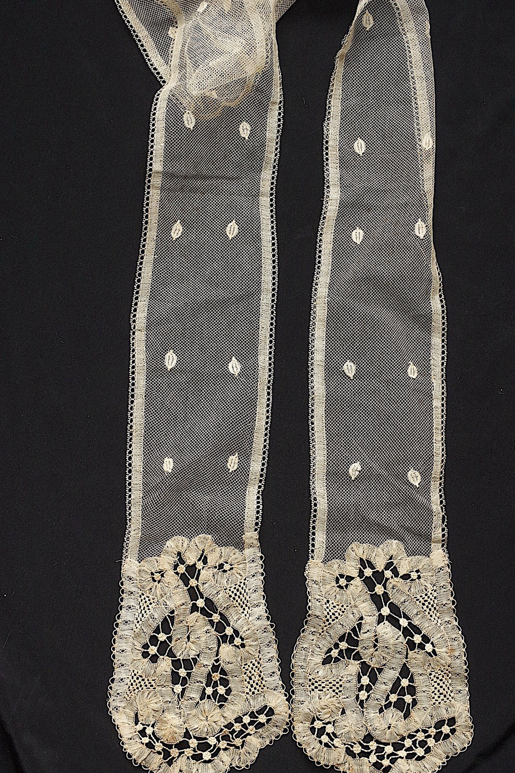 アンティークレース dentelle antique lace　ラペット２種