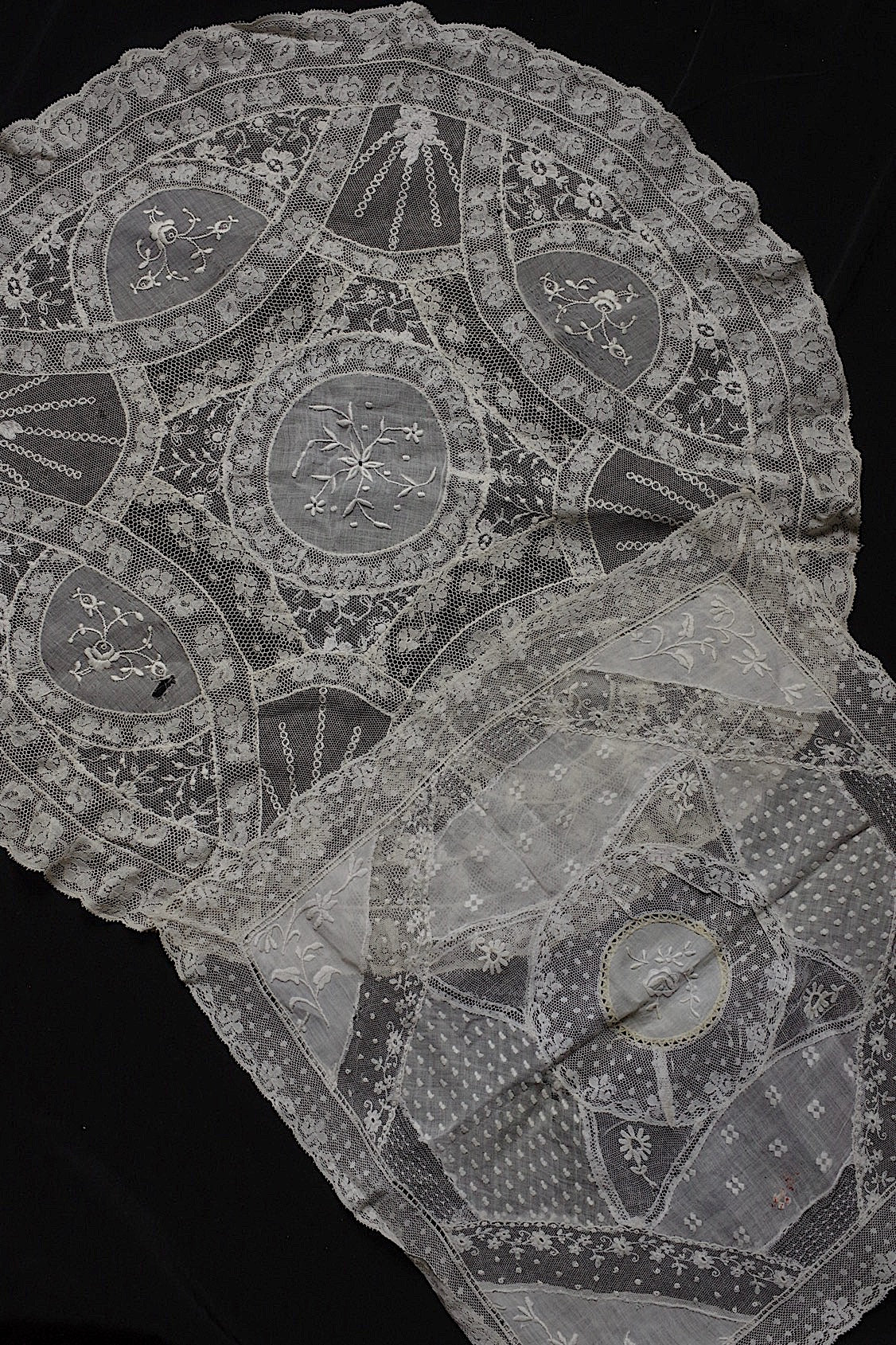 アンティークレース dentelle antique lace　ドイリー２種