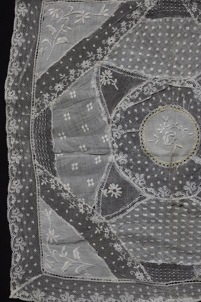 Antique lace dentelle antique lace doily 2 types