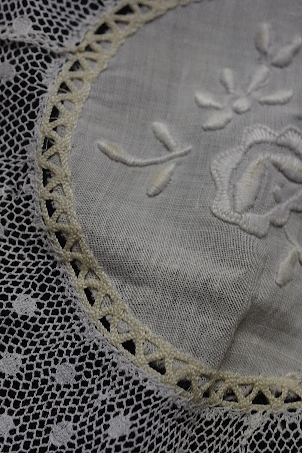 アンティークレース dentelle antique lace　ドイリー２種