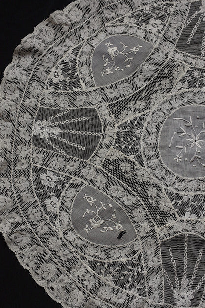 Antique lace dentelle antique lace doily 2 types