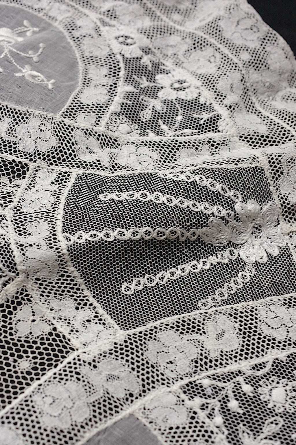アンティークレース dentelle antique lace　ドイリー２種