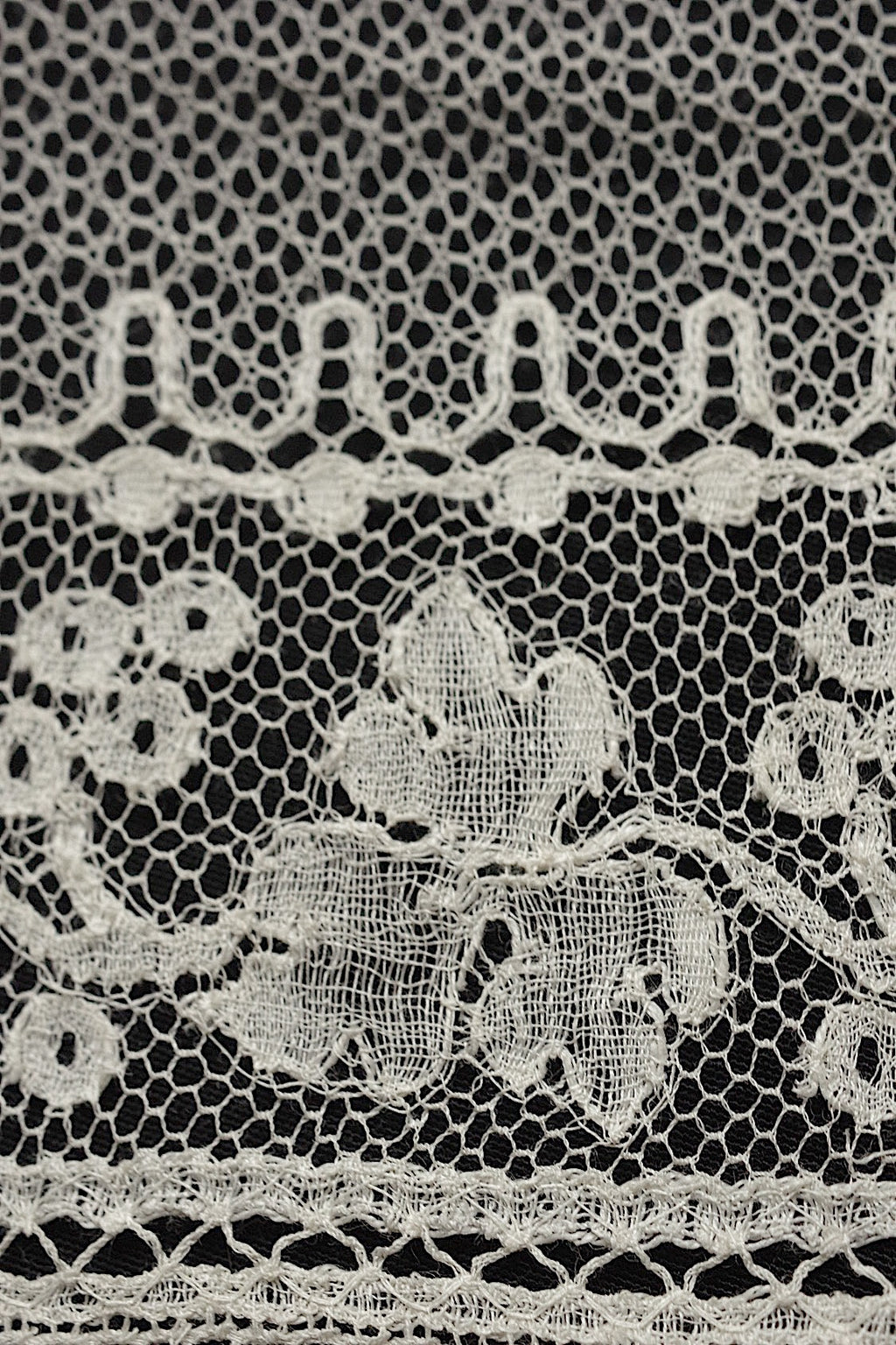 アンティークレース dentelle antique lace　133+138cm