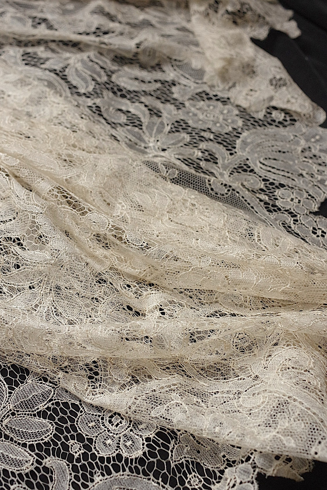 Antique lace dentelle antique lace curry lace