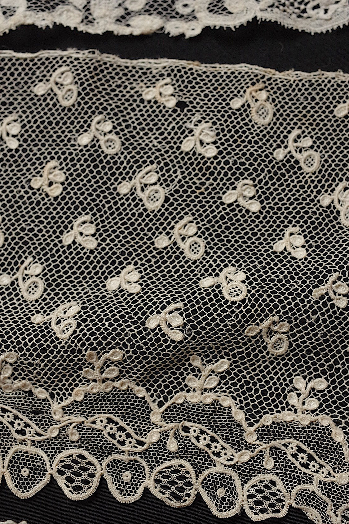 アンティークレース dentelle antique lace　アランソンハギレなど