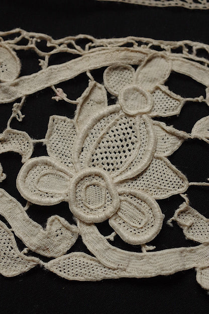 Antique lace, dentelle antique lace, 3 types including Italian lace
