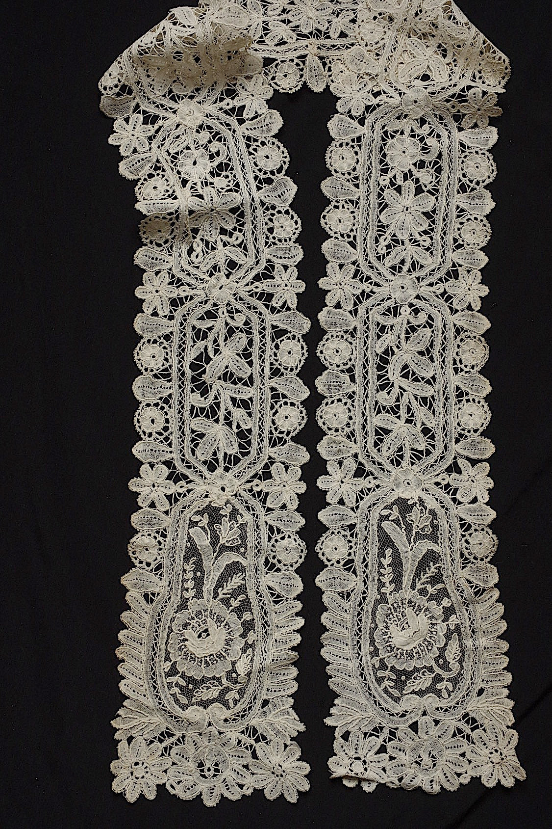 Antique lace dentelle antique lace Honiton Bruxels mix