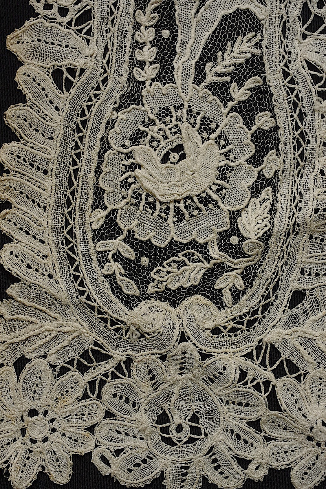 Antique lace dentelle antique lace Honiton Bruxels mix