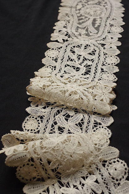 Antique lace dentelle antique lace Honiton Bruxels mix