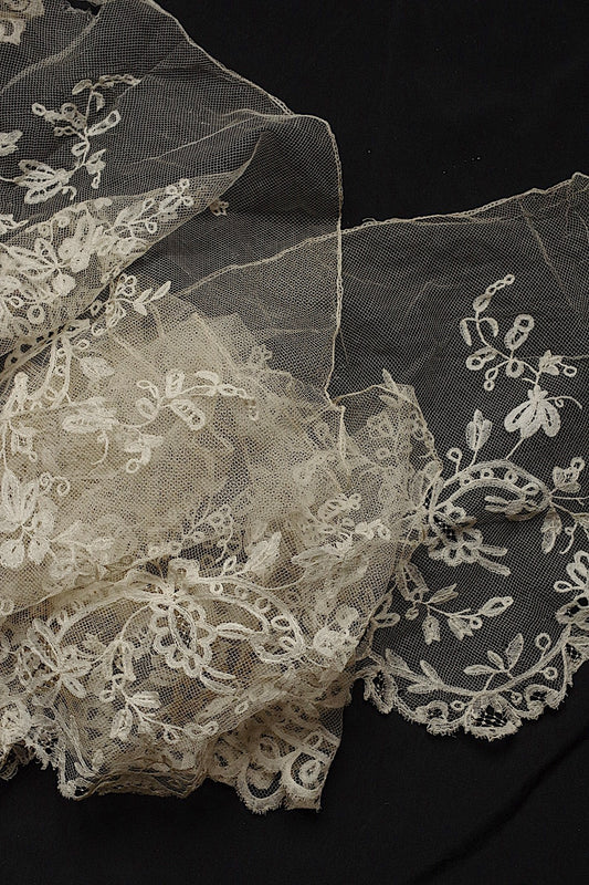Antique lace, Dentelle Antique Lace, Applique Terre, 190cm