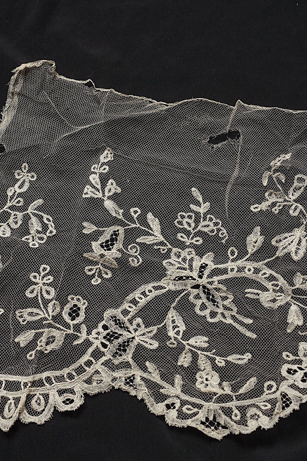 Antique lace, Dentelle Antique Lace, Applique Terre, 190cm