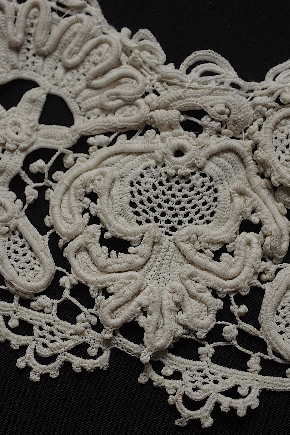 Antique lace dentelle antique lace 2 types