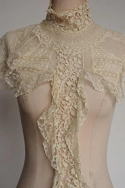 Antique lace dentelle antique lace neck
