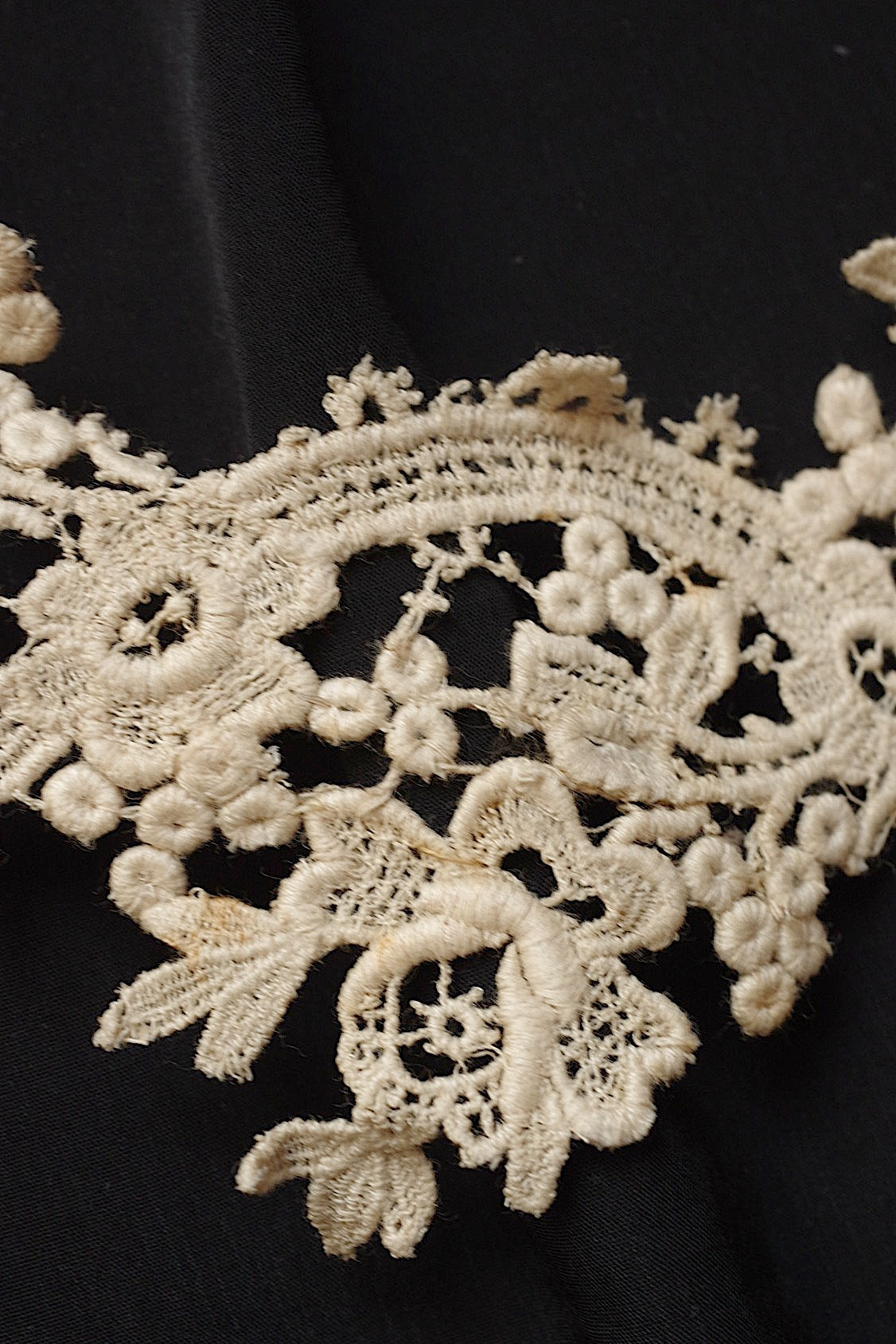 アンティークレース　dentelle ancienne 100cm+300cm