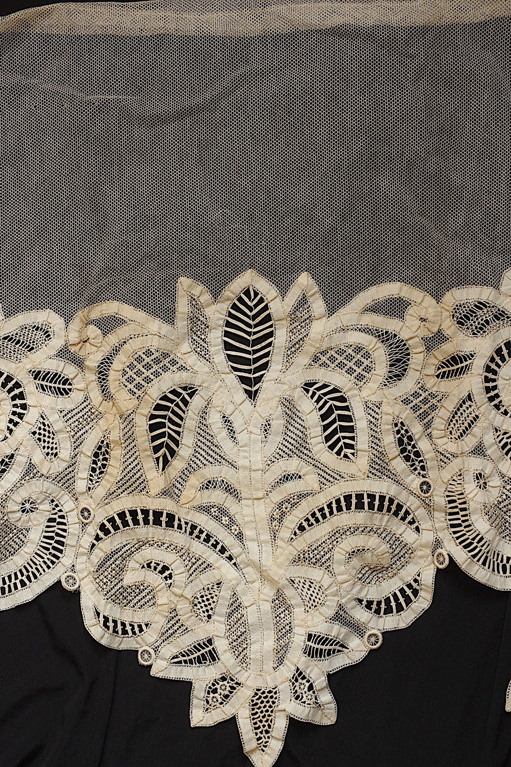 アンティークレース　dentelle ancienne bas d'aube