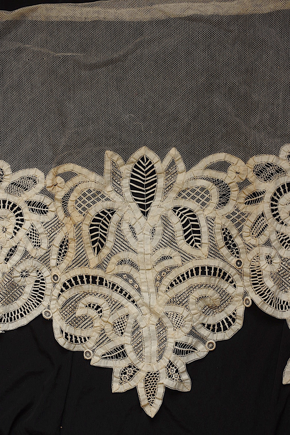 アンティークレース　dentelle ancienne bas d'aube