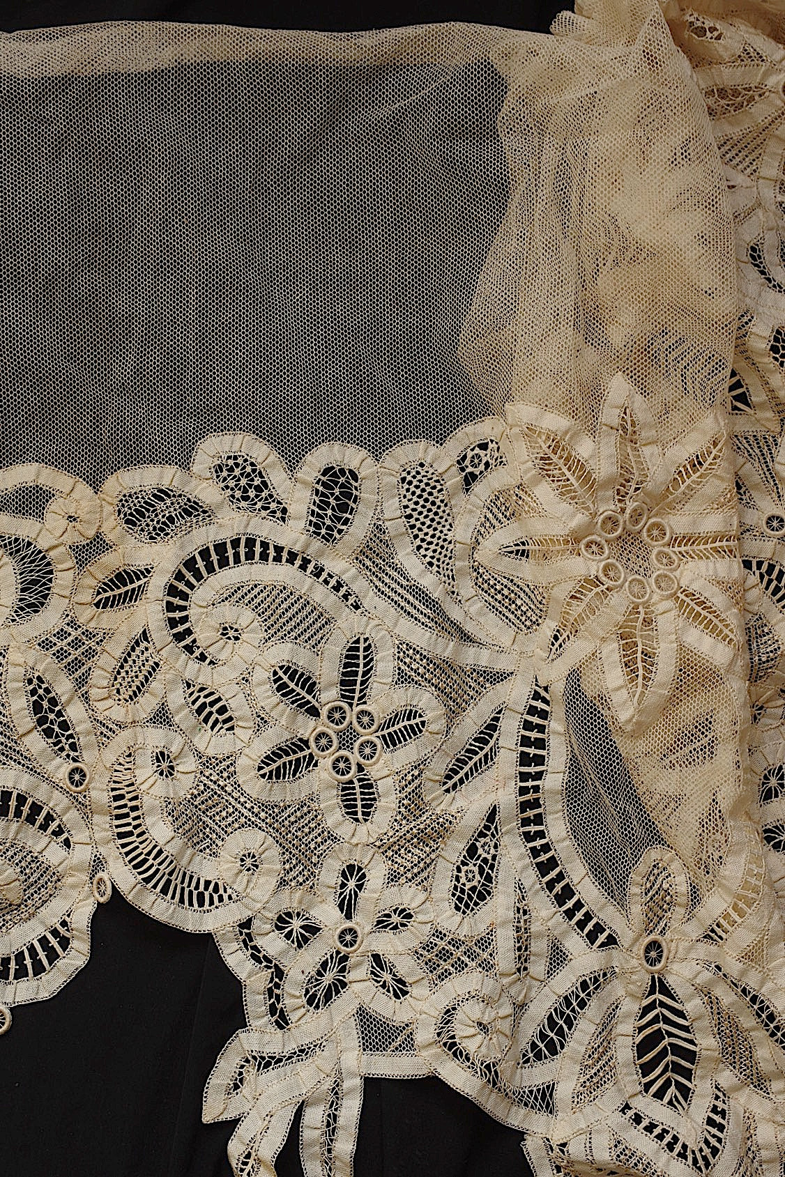 アンティークレース　dentelle ancienne bas d'aube