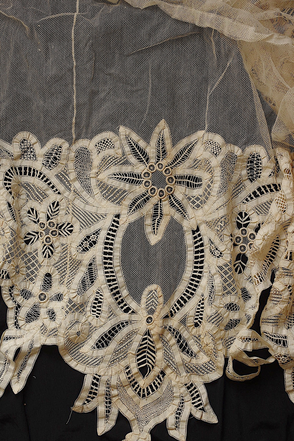 アンティークレース　dentelle ancienne bas d'aube