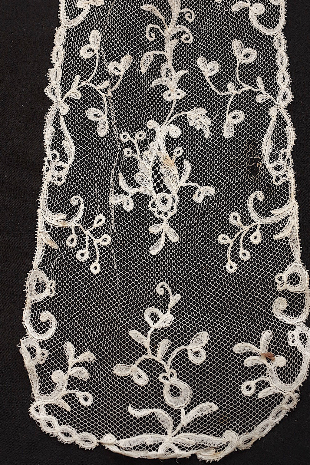 アンティークレース　dentelle ancienne アプリカッションアングレテール素材用