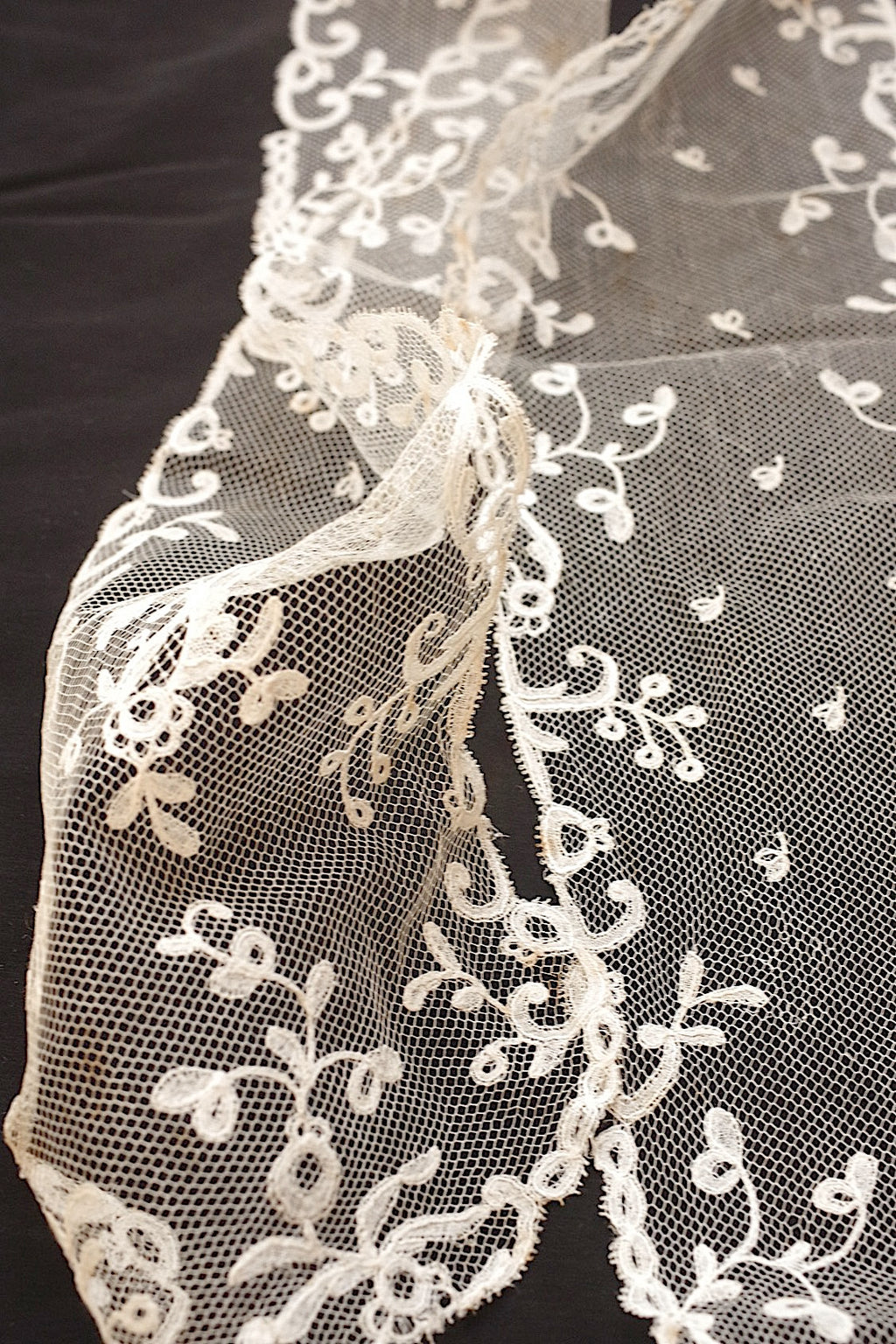 アンティークレース　dentelle ancienne アプリカッションアングレテール素材用