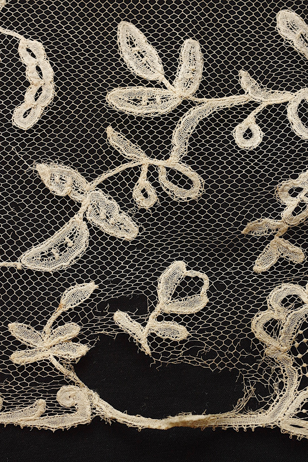 アンティークレース　dentelle ancienne アプリカッションアングレテール素材用