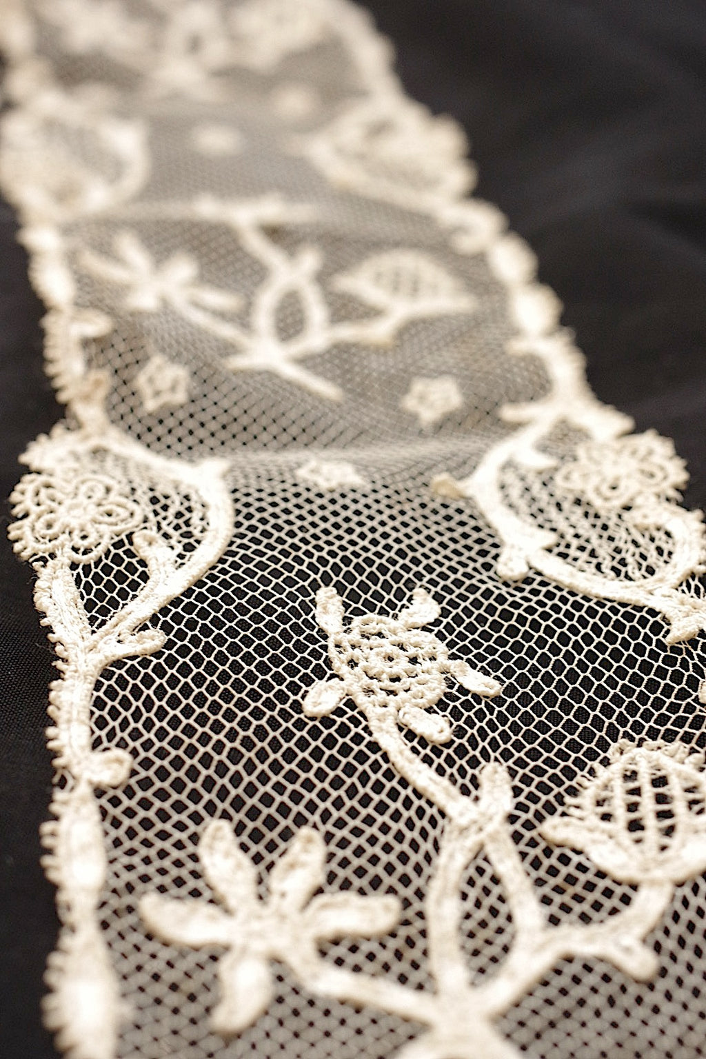 アンティークレース　dentelle ancienne アプリカッションアングレテール素材用