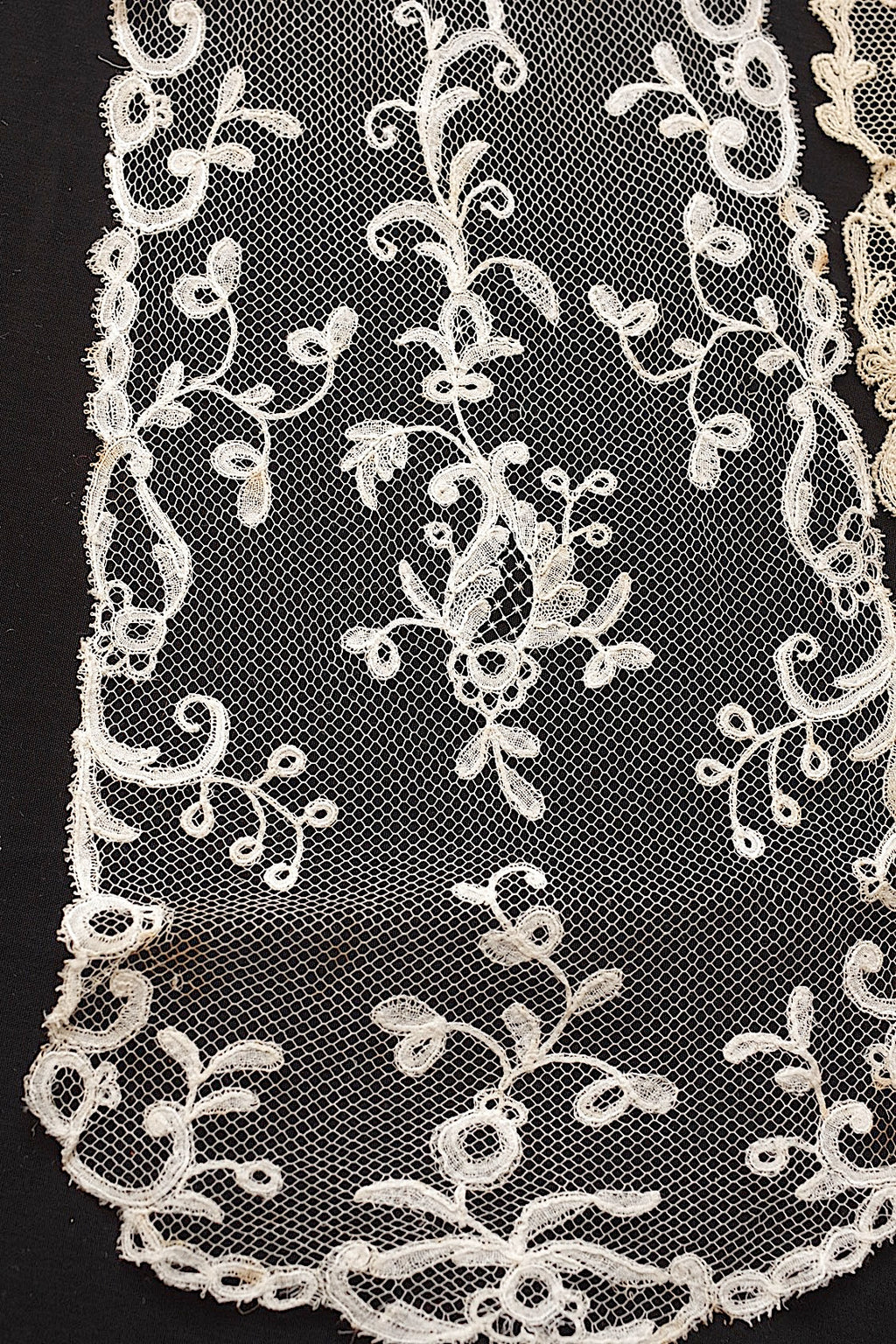 アンティークレース　dentelle ancienne アプリカッションアングレテール素材用