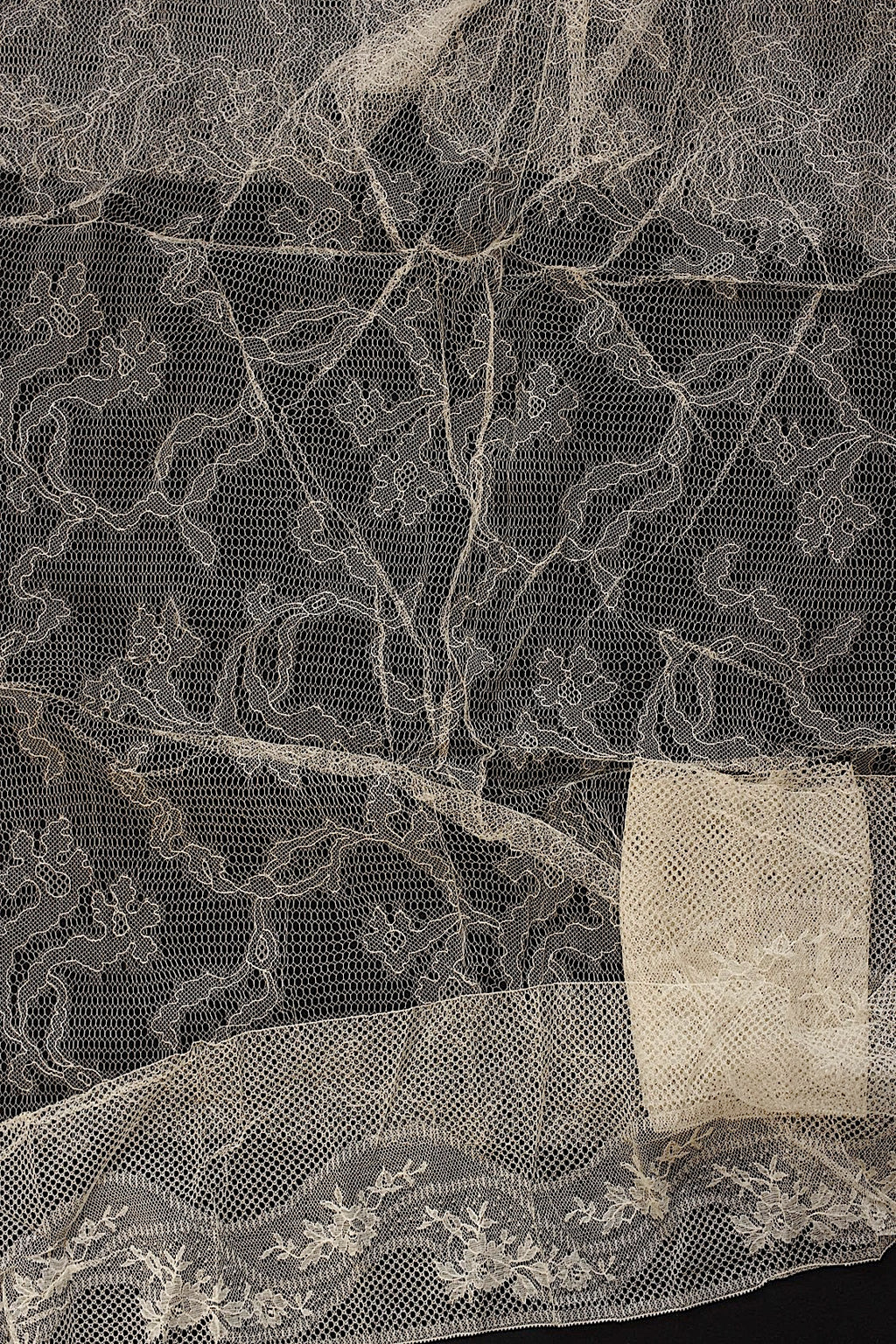 アンティークレース　dentelle ancienne レースハギレ