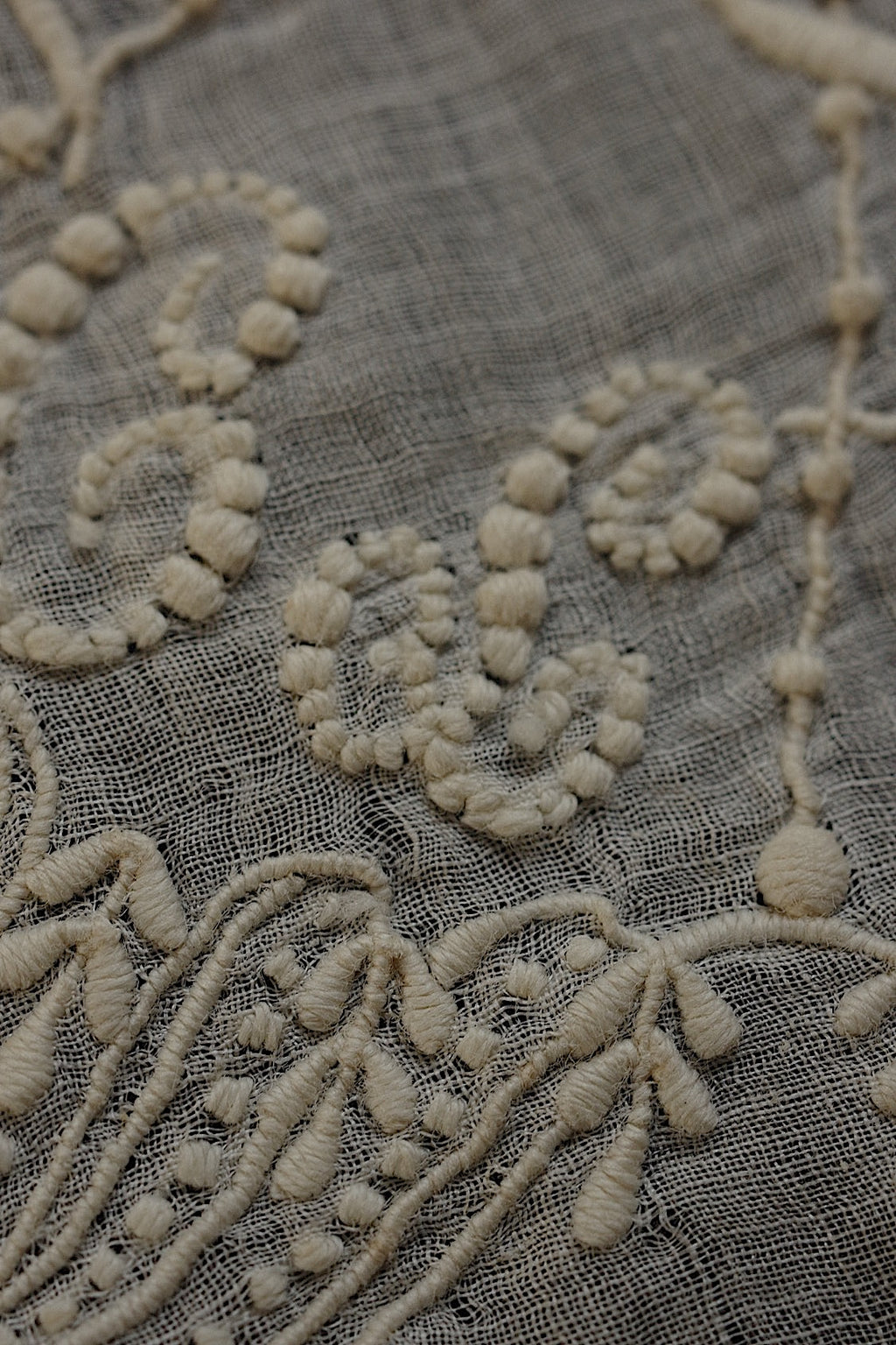 アンティークレース　dentelle ancienne 刺繍ハンカチ　素材、観賞用