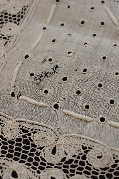 アンティークレース　dentelle ancienne 刺繍ハギレ