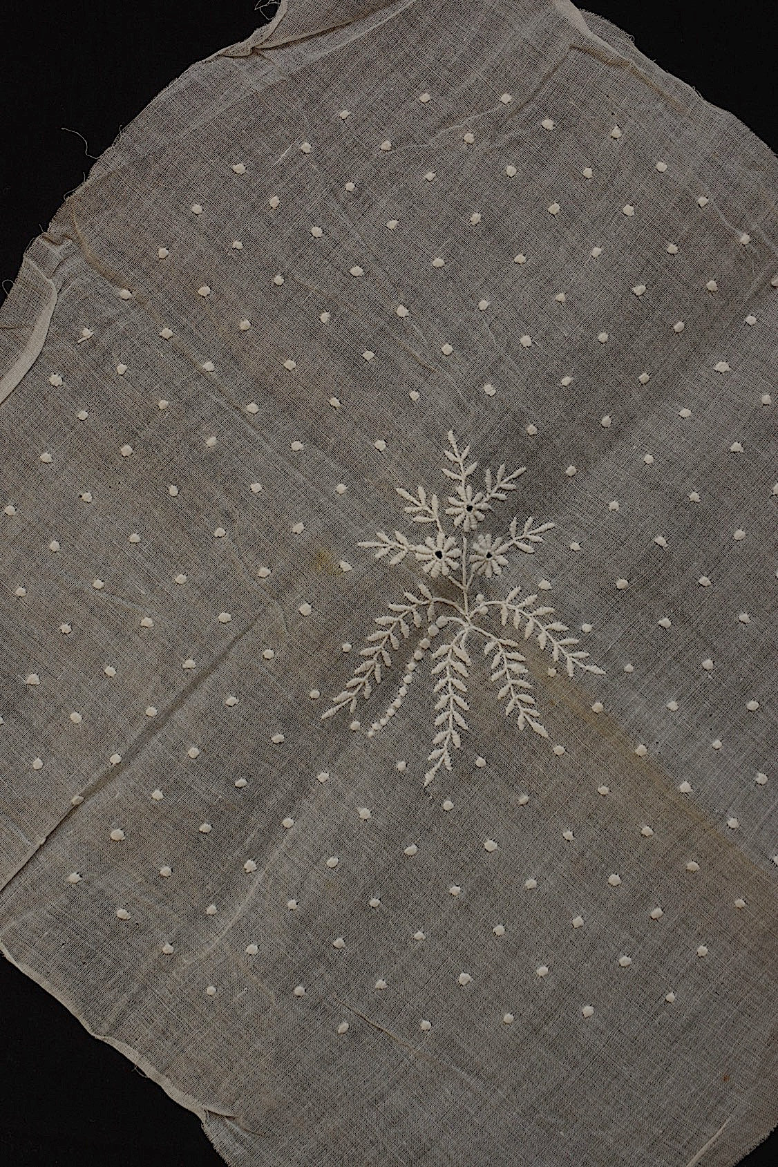 アンティークレース　dentelle ancienne 刺繍ハギレ