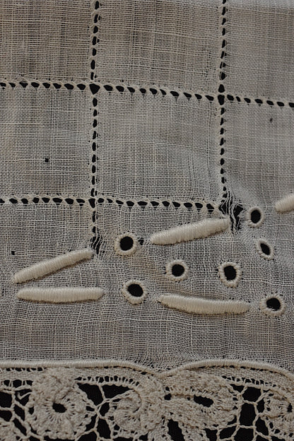 アンティークレース　dentelle ancienne 刺繍ハギレ