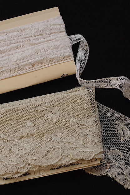 アンティークレース　dentelle ancienne ２種