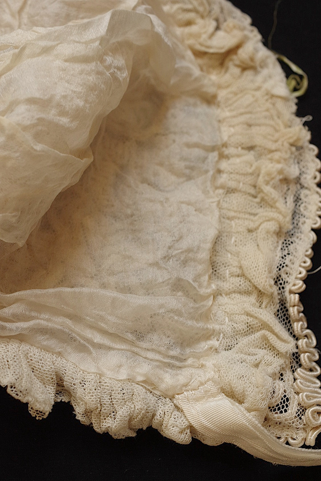 アンティークレース　dentelle ancienne ボネ、襟