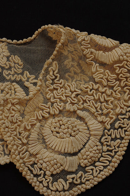 アンティークレース　dentelle ancienne ボネ、襟
