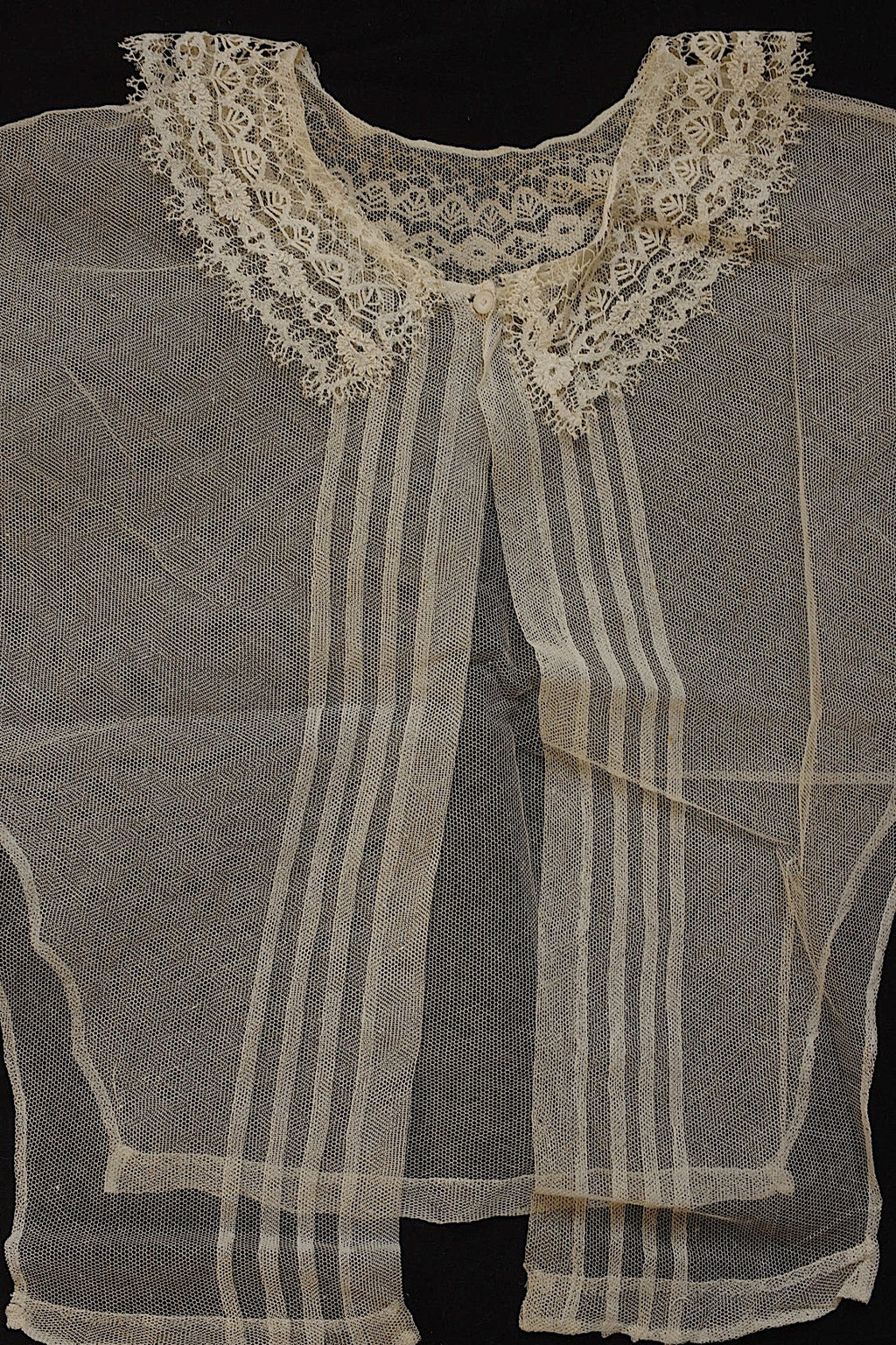 アンティークレース　dentelle ancienne plastron 2つ